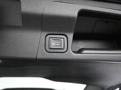 Used 2021 GMC Acadia Denali w/ Denali Ultimate Package image 26