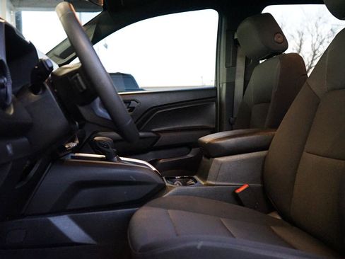 Used 2025 Chevrolet Colorado Trail Boss AWD/4WD image 20