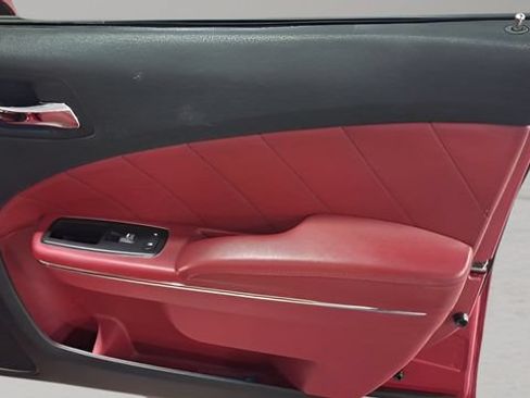 Used 2011 Dodge Charger R/T RWD image 17
