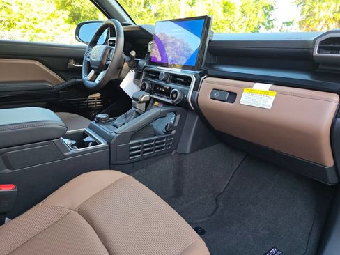 New 2026 Toyota 4Runner Limited AWD/4WD image 13