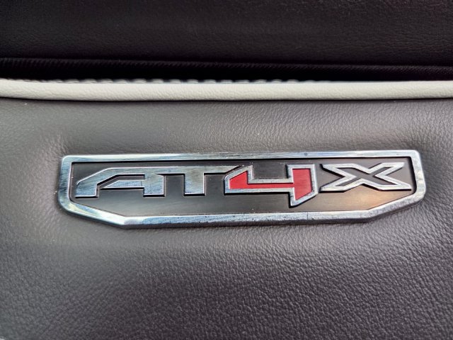 Used 2024 GMC Sierra 2500 AT4X AWD/4WD image 21