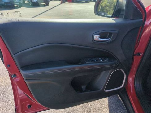 Used 2019 Jeep Compass Sport FWD image 13