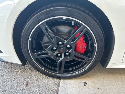 Used 2024 Chevrolet Corvette Stingray Coupe w/ Z51 Performance Package image 14