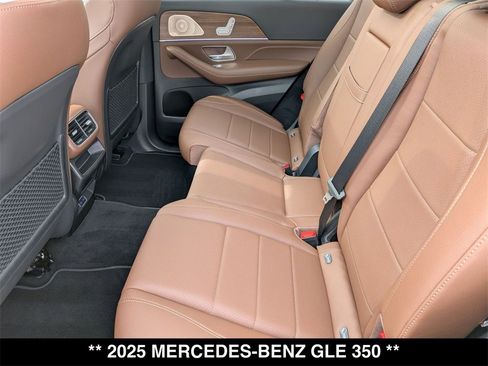 Certified 2025 Mercedes-Benz GLE 350 4MATIC image 4