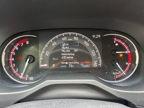 Used 2025 Toyota RAV4 LE FWD image 21