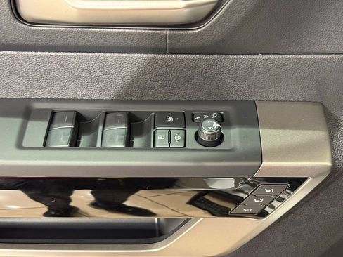 New 2026 Toyota Tundra Limited AWD/4WD image 15
