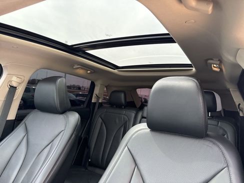 Used 2023 Lincoln Nautilus Reserve w/ Luxury Package image 11