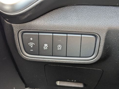 Certified 2024 Kia Soul LX w/ Option Group 015 FWD image 18