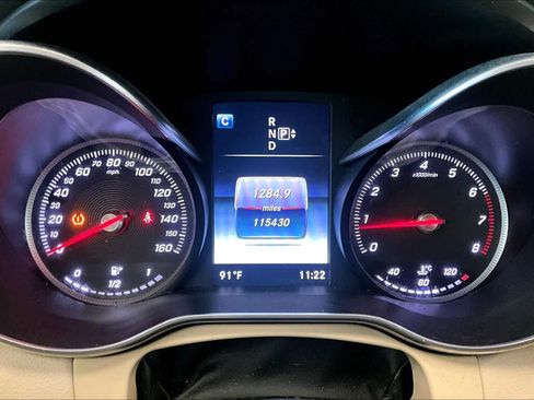 Used 2015 Mercedes-Benz C 300 4MATIC Sedan image 25