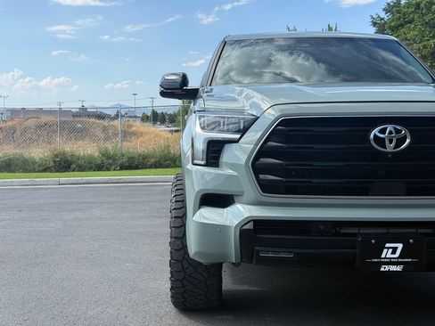 Used 2025 Toyota Sequoia Limited w/ Tow Technology Package AWD/4WD image 4