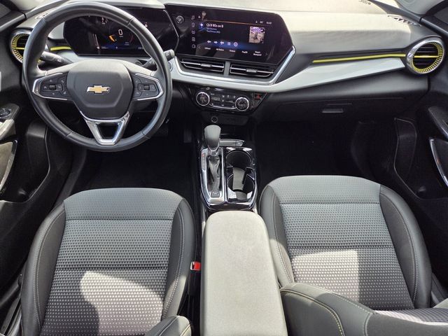 Certified 2024 Chevrolet Trax LT w/ Driver Confidence Package FWD image 11