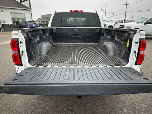 Used 2019 GMC Sierra 1500 SLE w/ SLE Value Package image 4