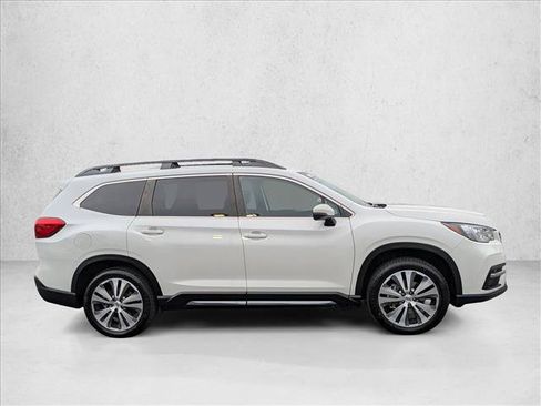 Used 2022 Subaru Ascent Limited w/ Technology Package AWD/4WD image 5