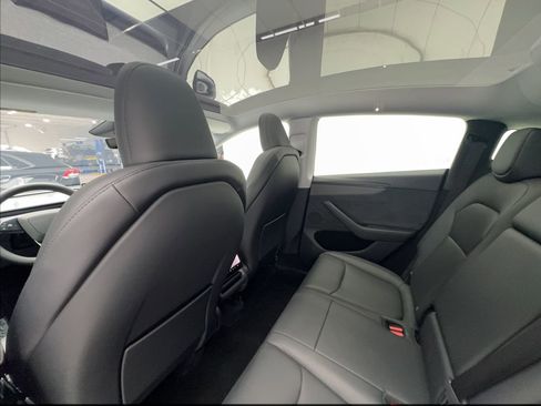Used 2026 Tesla Model Y Long Range AWD/4WD image 23