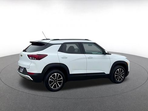 Used 2025 Chevrolet TrailBlazer LT image 14