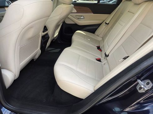 Used 2022 Mercedes-Benz GLE 350 4MATIC image 21