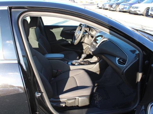 Used 2023 Chevrolet Malibu LS image 22