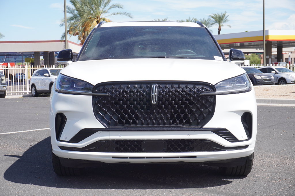 Used 2026 Lincoln Aviator Black Label w/ Jet Appearance Package AWD/4WD image 6