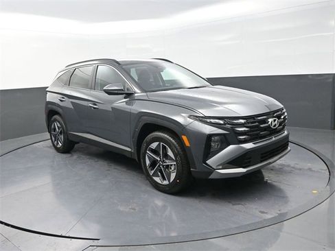 New 2026 Hyundai Tucson SEL image 2