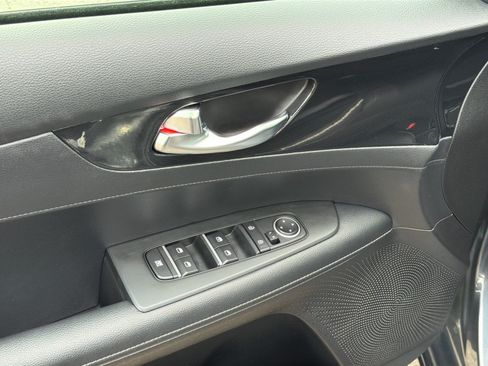 Used 2023 Kia Forte GT-Line FWD image 15