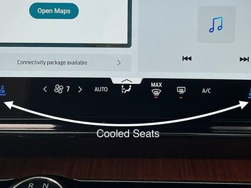 Used 2025 Ford Expedition Max King Ranch image 15