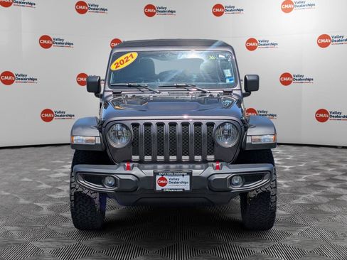 Used 2021 Jeep Wrangler Unlimited Rubicon w/ Cold Weather Group AWD/4WD image 2