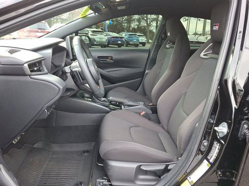 Used 2025 Toyota Corolla Premium image 17