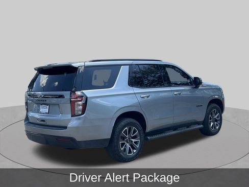 Used 2024 Chevrolet Tahoe Z71 w/ Luxury Package AWD/4WD image 5