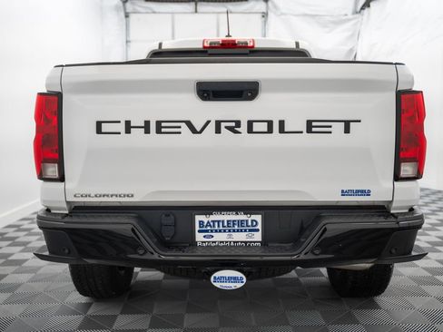 Used 2023 Chevrolet Colorado Trail Boss w/ LPO, Dark Essentials Package AWD/4WD image 6