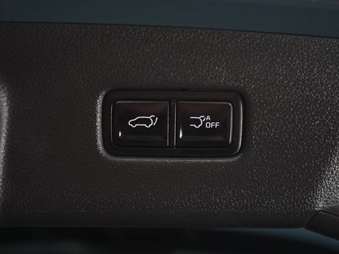 Used 2024 Kia Carnival SX Prestige FWD image 20