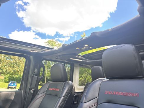 Used 2021 Jeep Wrangler Unlimited Rubicon AWD/4WD image 28