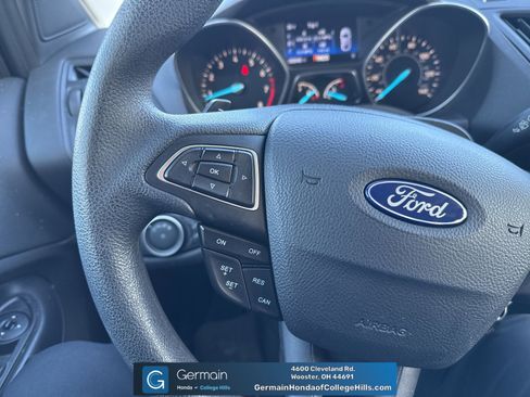 Used 2017 Ford Escape SE image 16