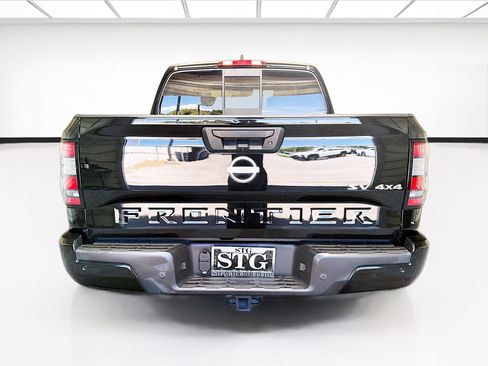 Used 2022 Nissan Frontier SV AWD/4WD image 5