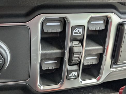 New 2026 Jeep Gladiator Sport image 22