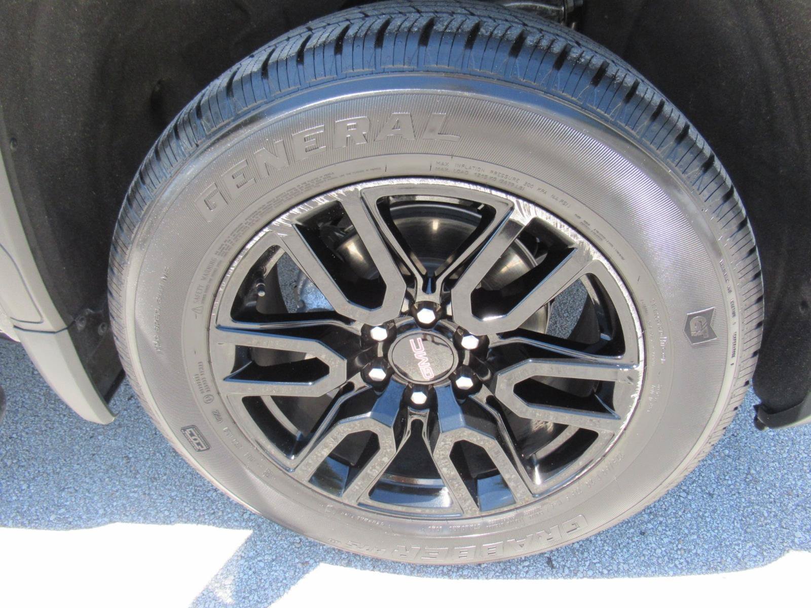 Used 2022 GMC Sierra 1500 Elevation AWD/4WD image 10