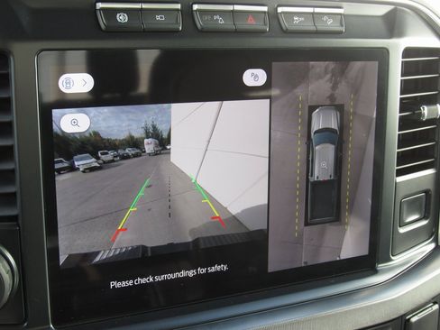 Used 2024 Ford F450 Platinum w/ FX4 Off-Road Package image 39