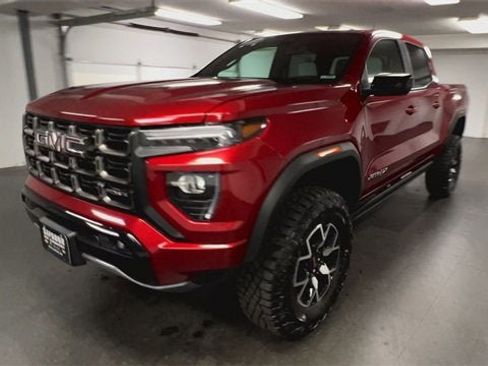 Certified 2024 GMC Canyon AT4X image 4