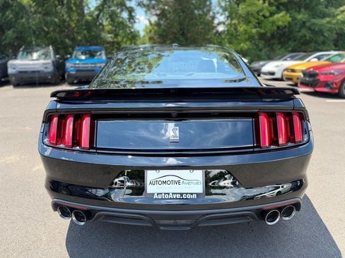 Used 2017 Ford Mustang Shelby GT350 RWD image 4