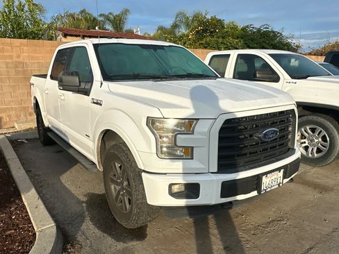 Used 2015 Ford F150 XLT w/ Equipment Group 302A Luxury image 6