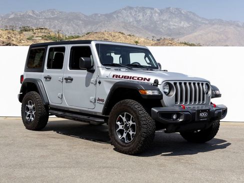 Used 2022 Jeep Wrangler Unlimited Rubicon AWD/4WD image 8