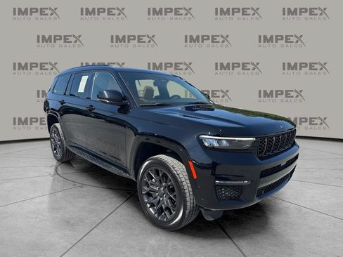 Used 2025 Jeep Grand Cherokee L Summit AWD/4WD image 7