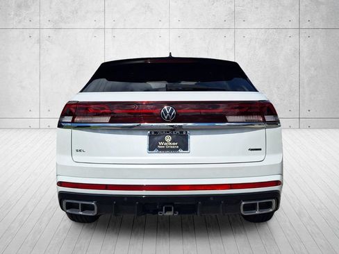 Used 2026 Volkswagen Atlas Cross Sport SEL Premium R-Line AWD/4WD image 6