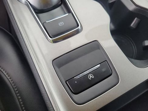 Used 2024 Ford Edge SEL image 31