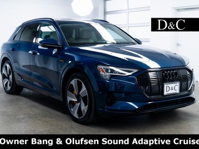 Used 2022 Audi e-tron Premium Plus w/ Premium Plus Package