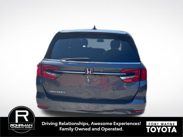 Used 2024 Honda Odyssey EX-L image 3