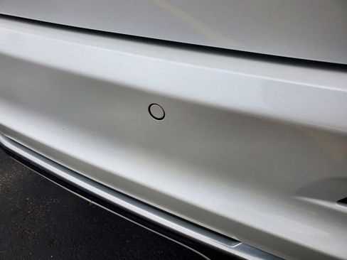 Certified 2024 Cadillac XT6 Premium Luxury image 11