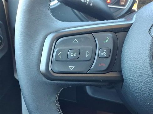 Used 2025 Jeep Gladiator Sport image 23