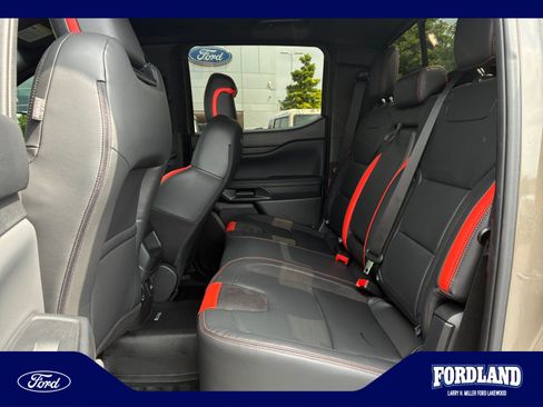 Used 2025 Ford Ranger Raptor AWD/4WD image 17