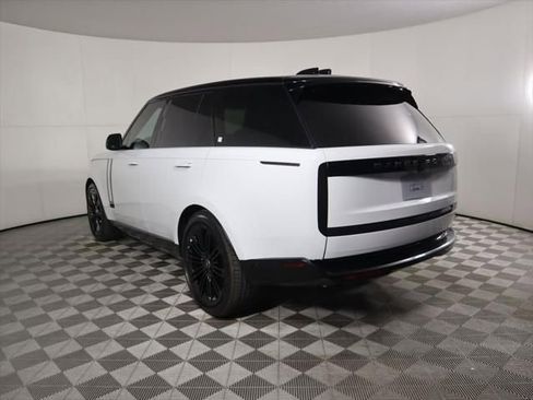 New 2025 Land Rover Range Rover SE image 7