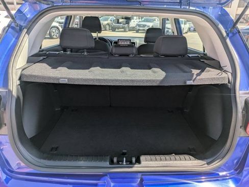 Used 2025 Hyundai Venue SEL FWD image 32